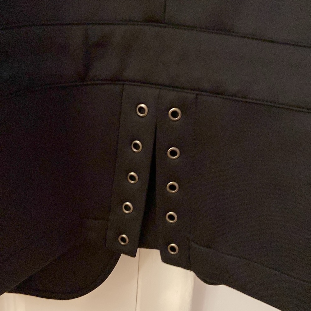 Beautiful jacket - Picture 5 of 6
